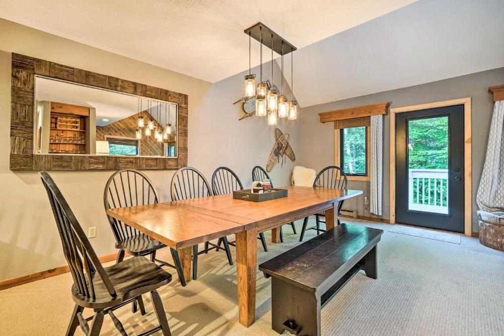 Family-Friendly Stratton Gem Close to Slopes!